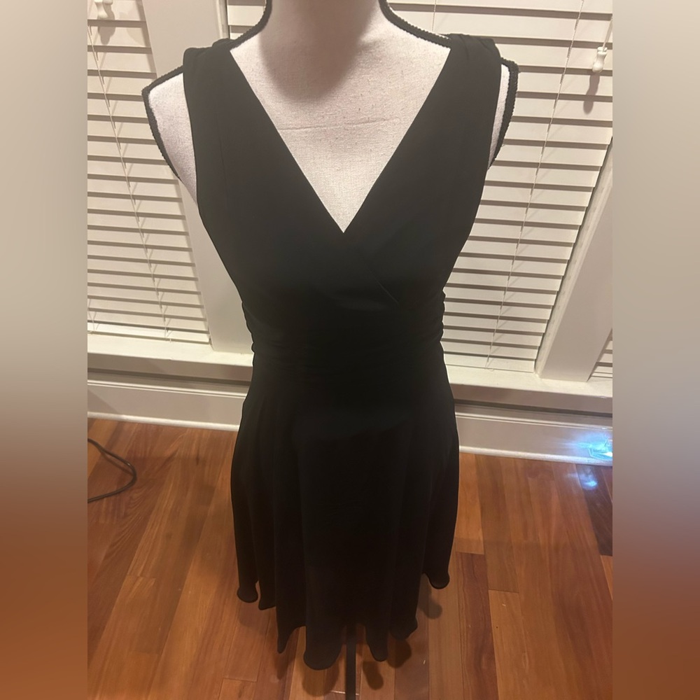 Connected Apparel Black Sleeveless Midi Dress size 6 - Picture 2 of 8